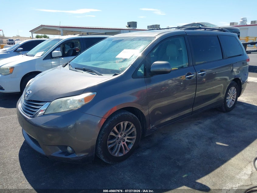Vin: 5tdyk3dc9cs267061, lot: 46186583, toyota sienna xle v6 8 passenger 20122