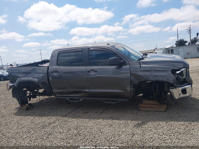 TOYOTA TUNDRA - zdjęcie 14