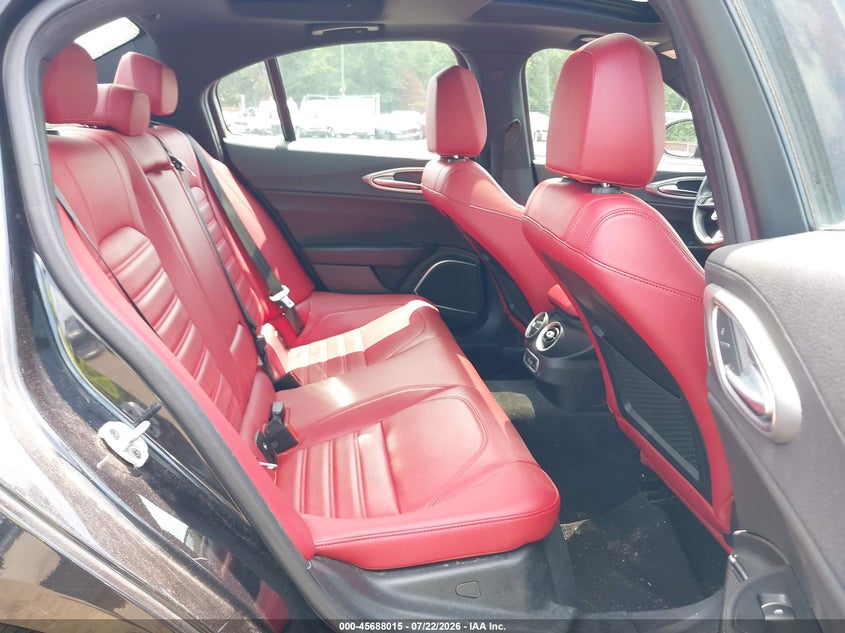2023 ALFA ROMEO GIULIA auction photo 8