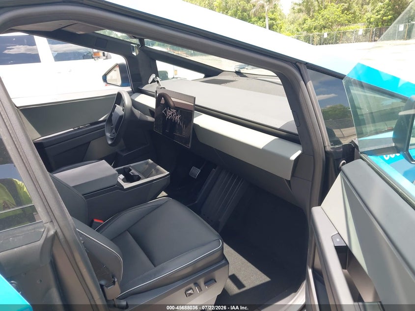 2025 TESLA CYBERTRUCK auction photo 5
