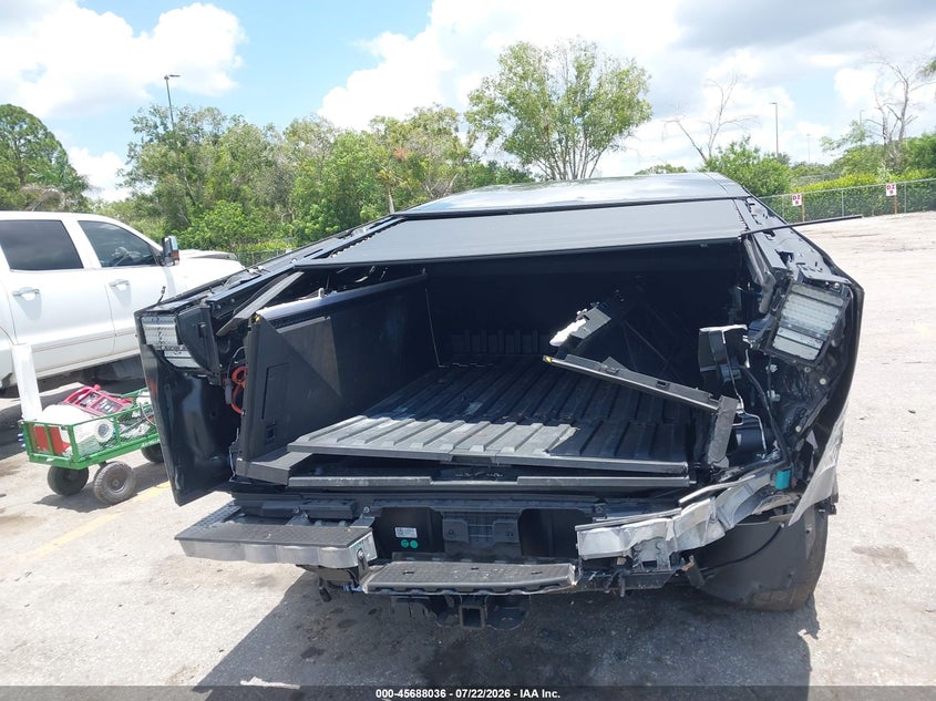 2025 TESLA CYBERTRUCK auction photo 6