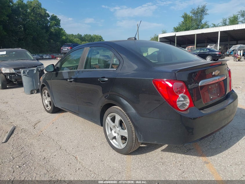 2015 CHEVROLET SONIC auction photo 3