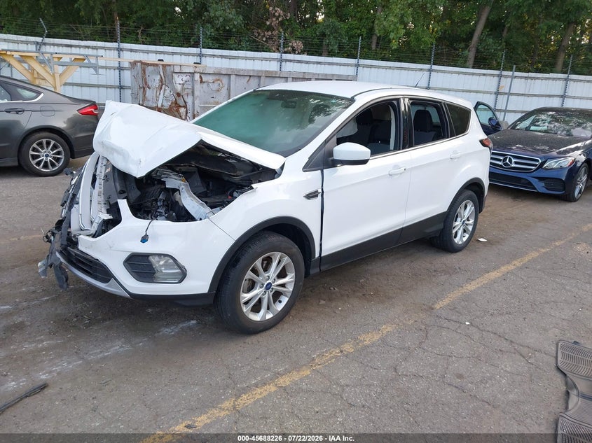 Vin: 1fmcu0gd3hub03827, lot: 46186833, ford escape se 20172