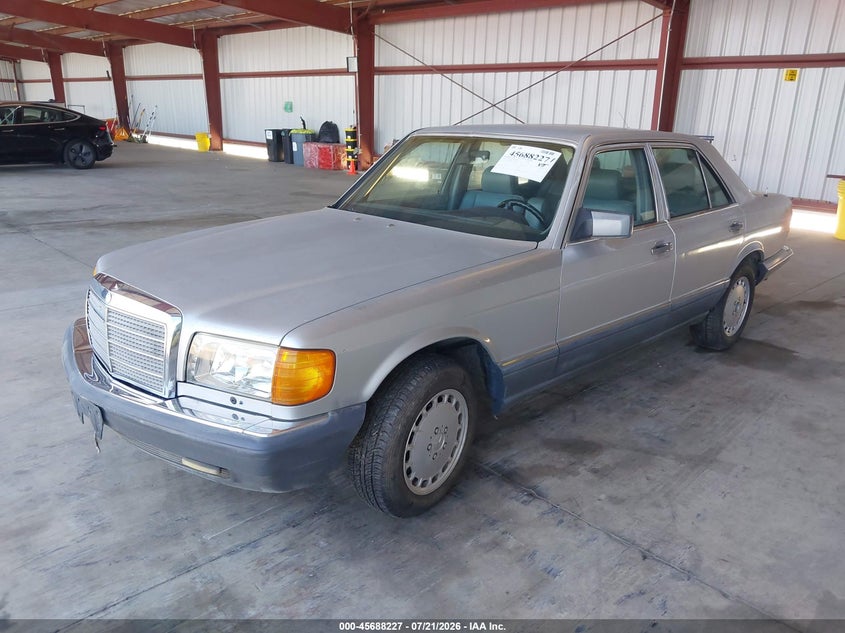 1991 MERCEDES-BENZ 300 auction photo 2