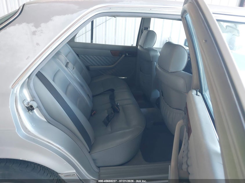 1991 MERCEDES-BENZ 300 auction photo 8