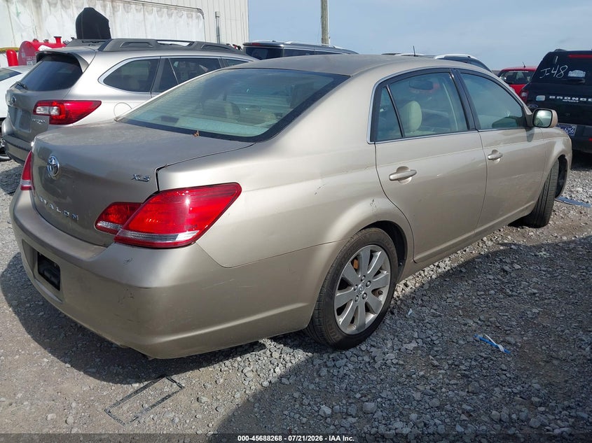 2007 TOYOTA AVALON auction photo 4