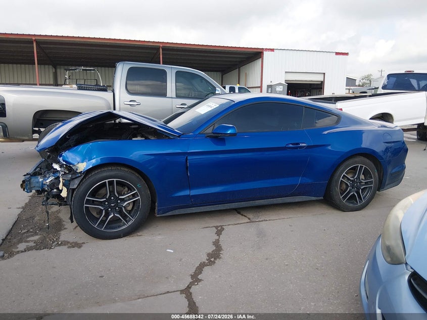 FORD MUSTANG - zdjęcie 15