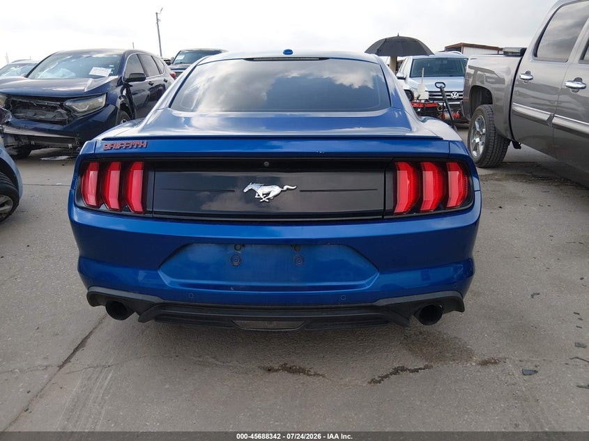 FORD MUSTANG - zdjęcie 17