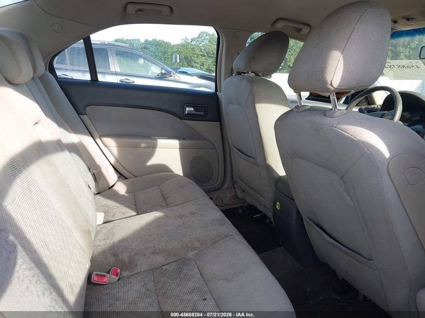 2010 FORD FUSION auction photo 8