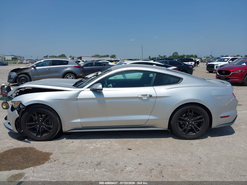 FORD MUSTANG - zdjęcie 14