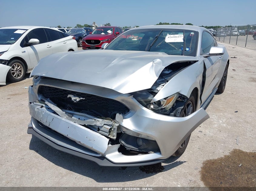 FORD MUSTANG - zdjęcie 2