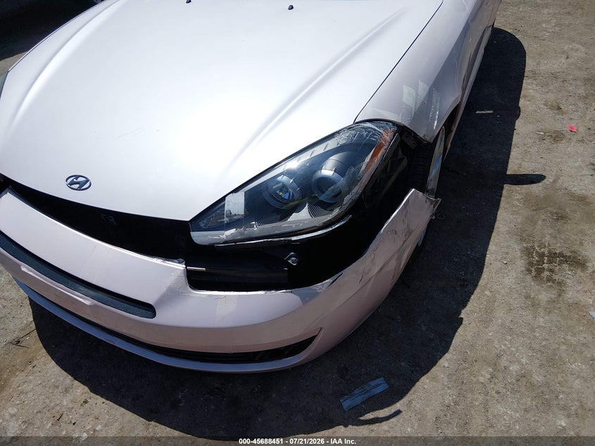 2008 Hyundai Tiburon Gt/Gt Limited/Se VIN: KMHHN66F08U290159 Lot: 45688451