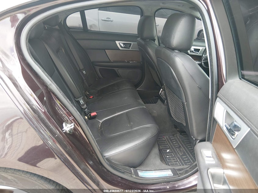 2013 JAGUAR XF auction photo 8
