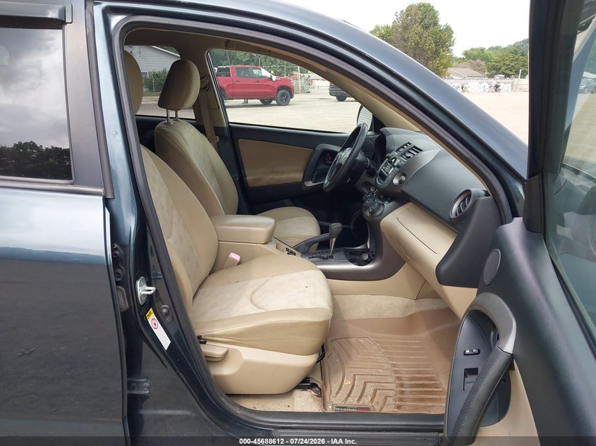 2010 TOYOTA RAV4 auction photo 5