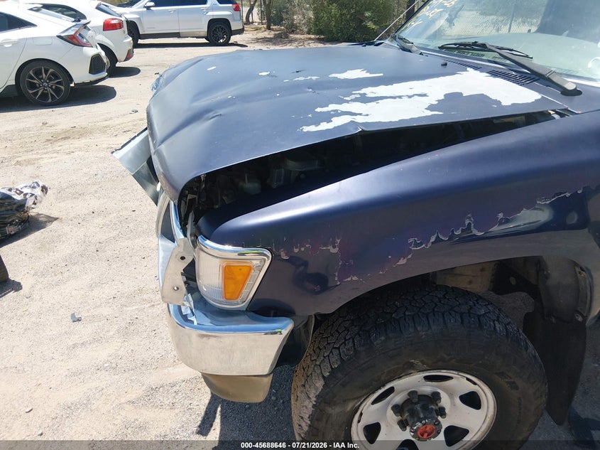 1995 Toyota Pickup 1/2 Ton Short Whlbse Dx VIN: 4TARN01P9SZ320514 Lot: 45688646