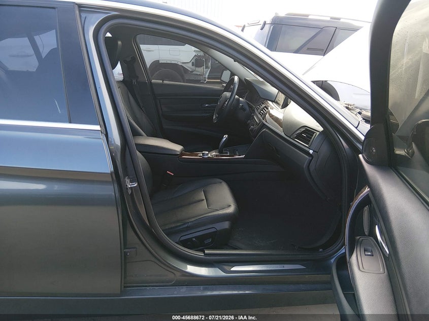 2013 BMW ACTIVEHYBRID 3 auction photo 5