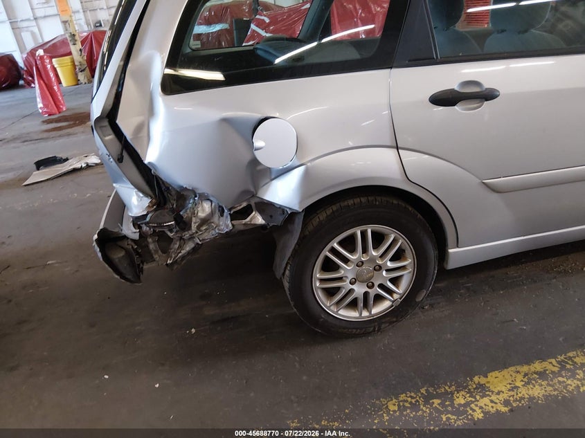 2003 FORD FOCUS auction photo 6