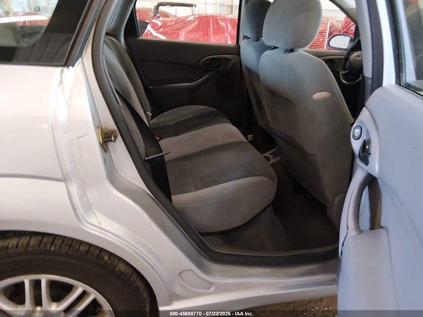 2003 FORD FOCUS auction photo 8