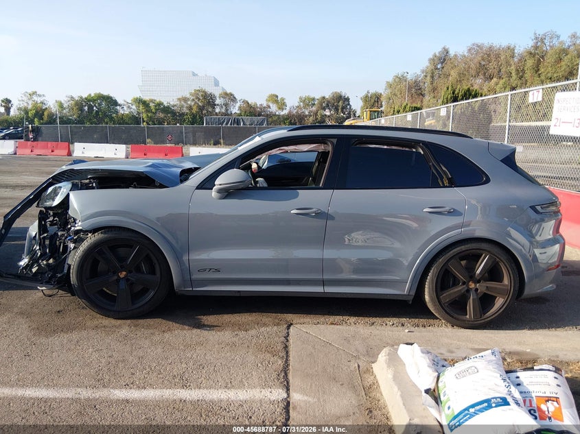 PORSCHE CAYENNE - zdjęcie 14