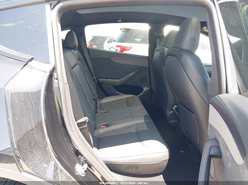 2026 Tesla Model Y Premium Rear-Wheel Drive/Rear-Wheel Drive VIN: 7SAYGDED0TA674821 Lot: 45688817