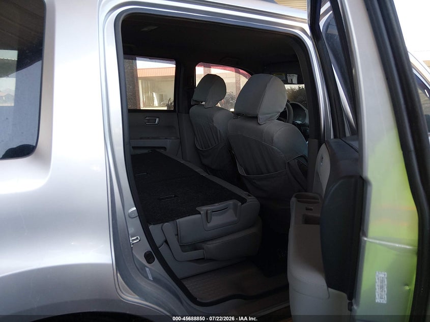 2011 HONDA PILOT auction photo 8