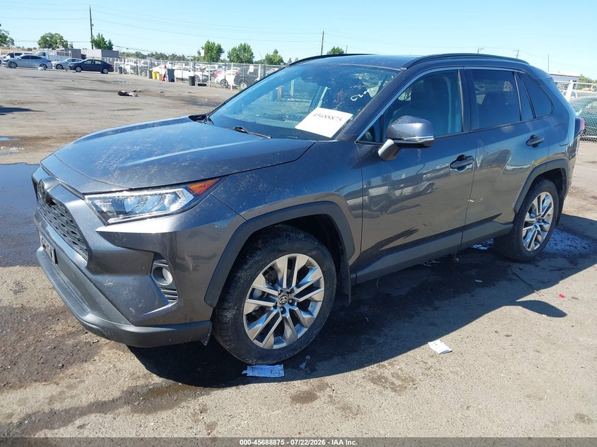 2021 Toyota RAV 4, Flood, IAAI, VIN 2T3C1RFV5MC118727 — photo 2