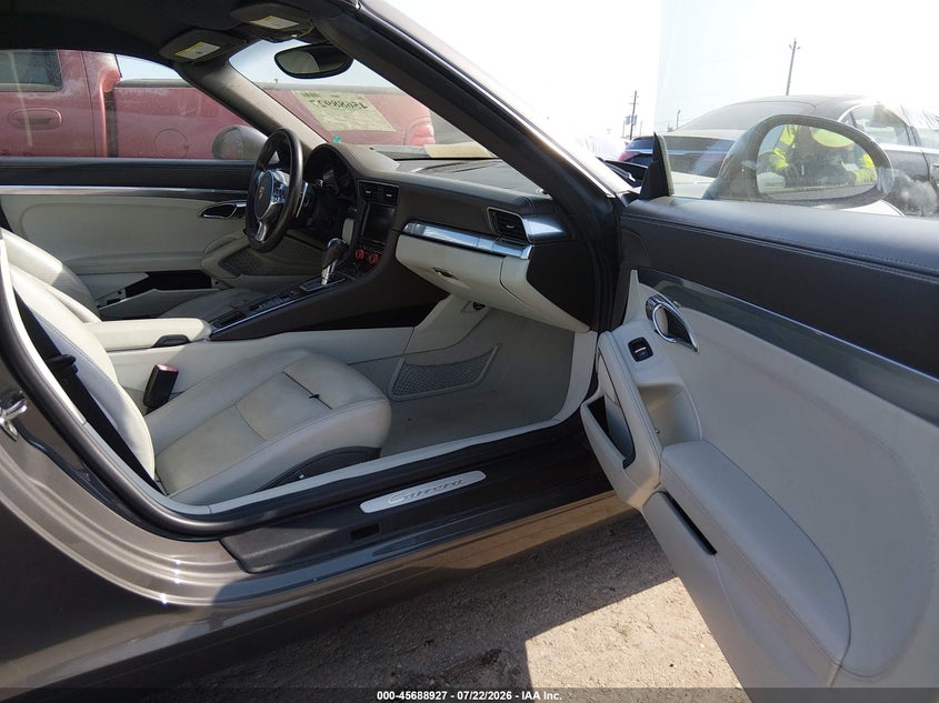 2014 PORSCHE 911 auction photo 5