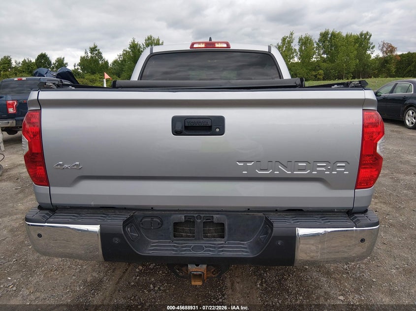 TOYOTA TUNDRA - zdjęcie 16
