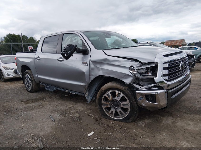 TOYOTA TUNDRA - zdjęcie 6