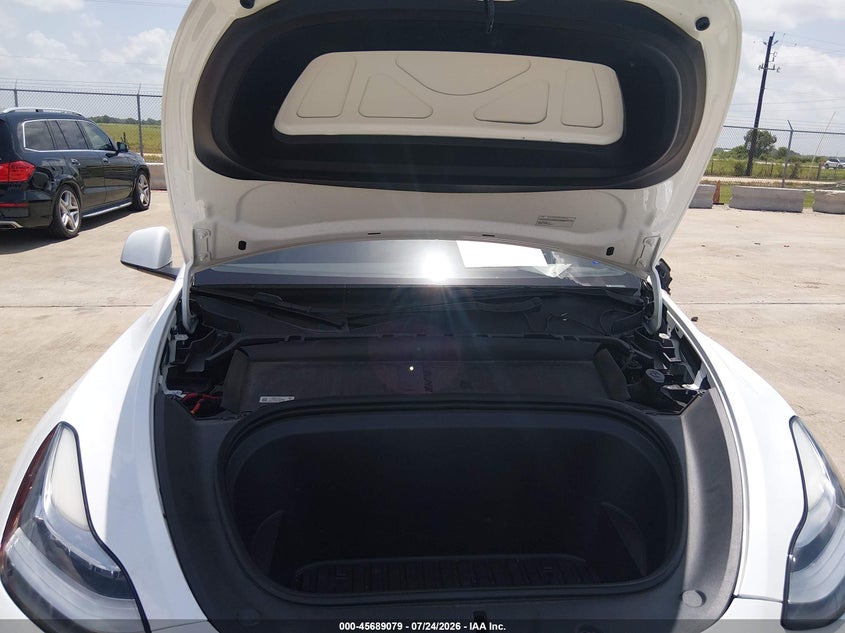 Фото 10 - TESLA MODEL Y