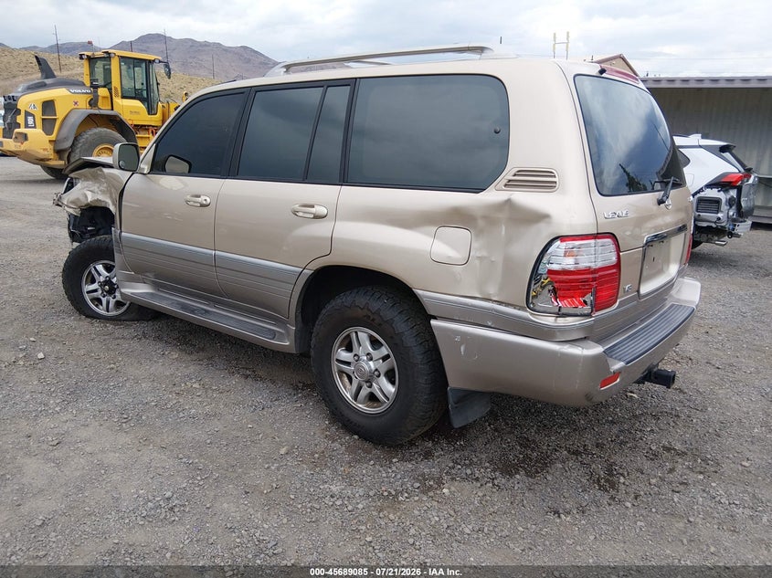2001 LEXUS LX 470 auction photo 3