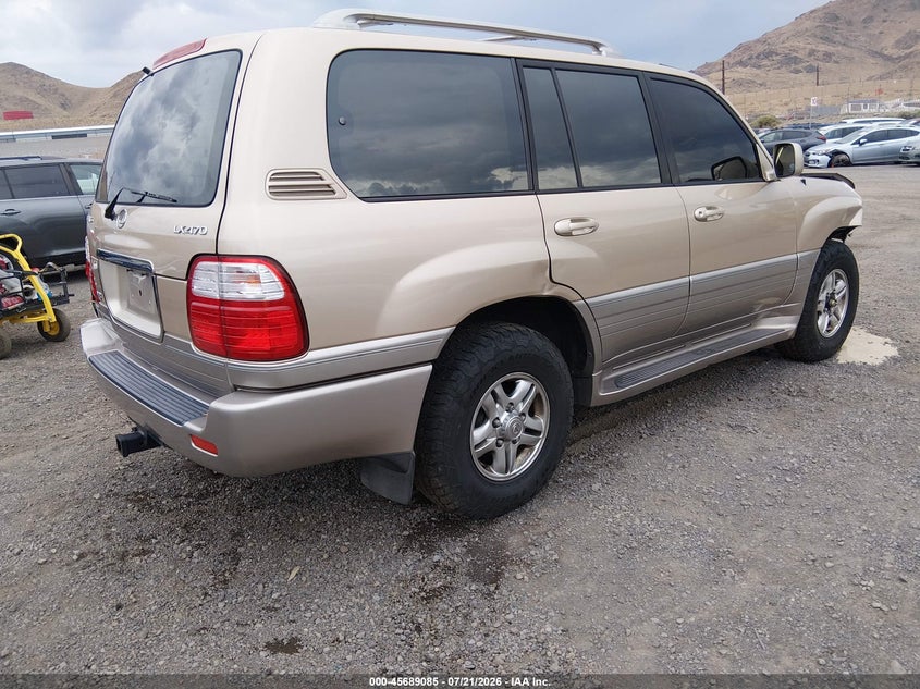 2001 LEXUS LX 470 auction photo 4
