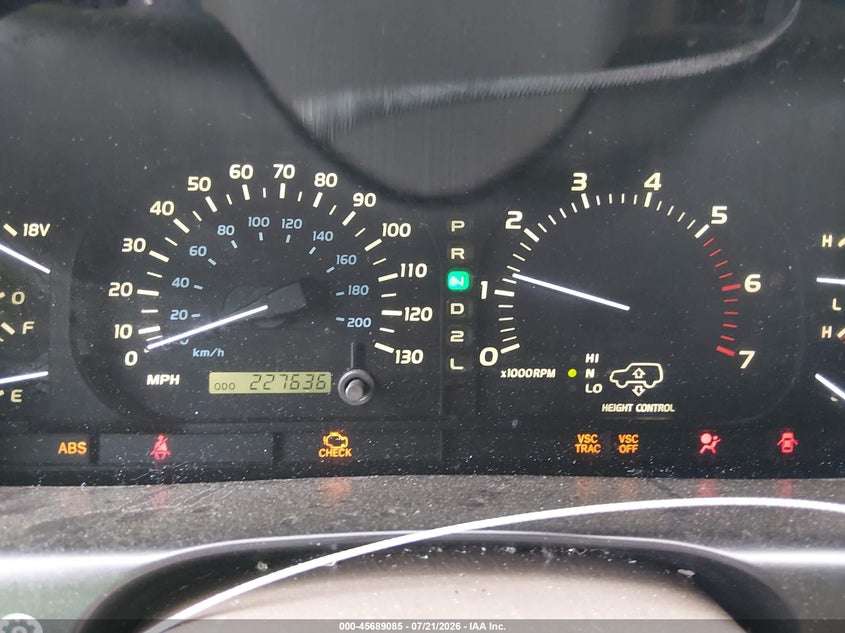 2001 LEXUS LX 470 auction photo 7