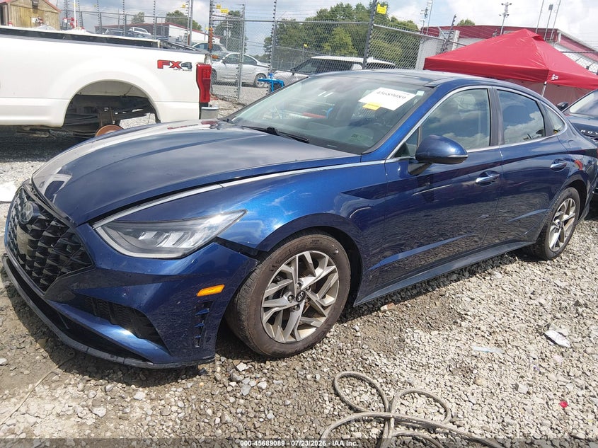 2020 Hyundai Sonata, Right Front, IAAI, VIN 5NPEF4JA0LH016175 — photo 2
