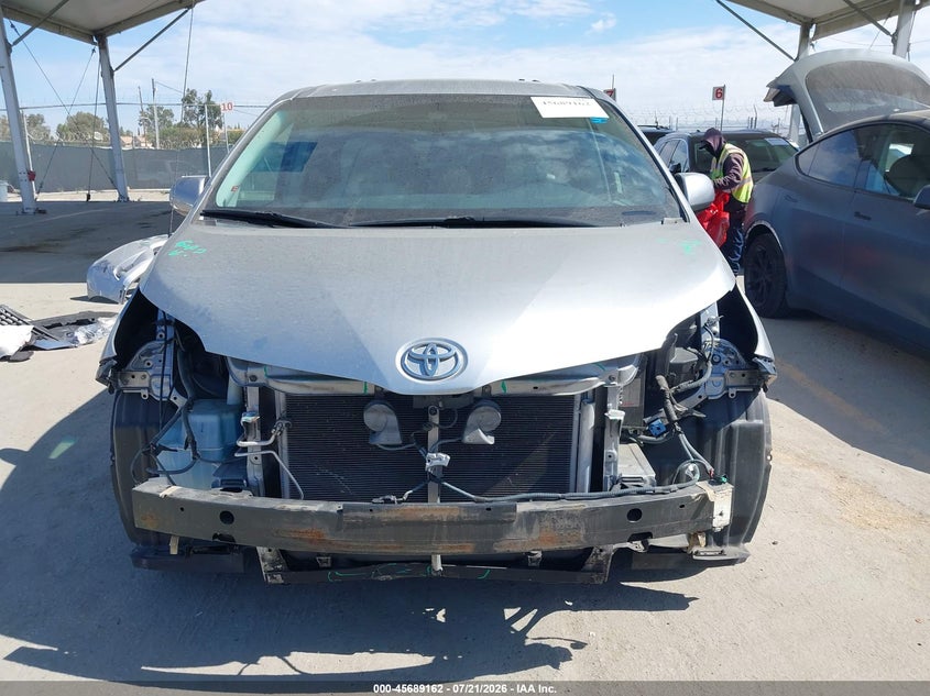 2012 Toyota Sienna Le V6 8 Passenger VIN: 5TDKK3DC8CS237555 Lot: 45689162