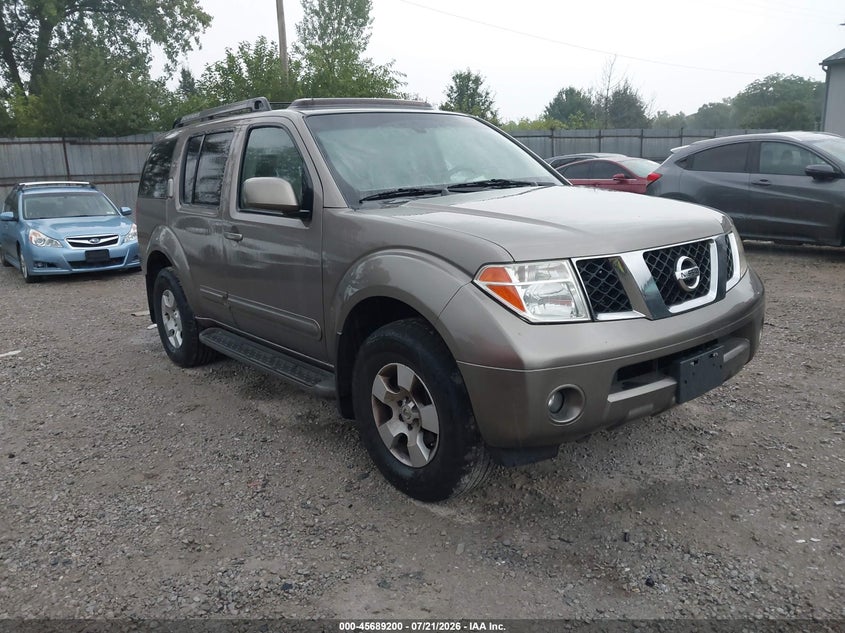 2005 NISSAN PATHFINDER auction photo 1