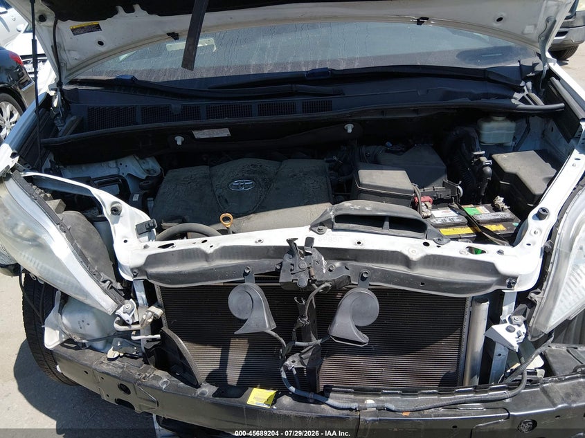 2017 TOYOTA SIENNA VAN 3.5L V-6 DI, DOHC, VVT, 296HP