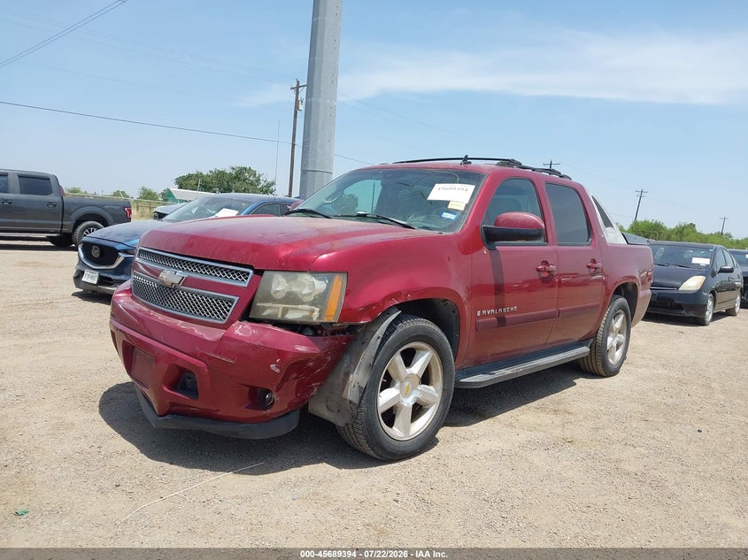 2007 Chevrolet Avalanche, Left Front, IAAI, VIN 3GNEC12007G205363 — photo 2