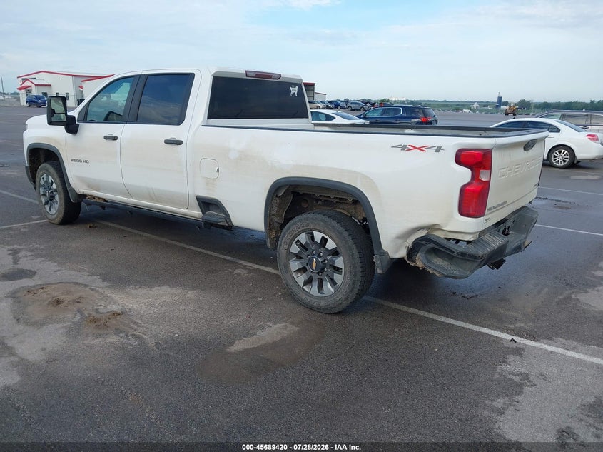 Vin: 1gc1yme72nf353774, lot: 46188027, chevrolet silverado 2500hd 4wd  long bed custom 20223