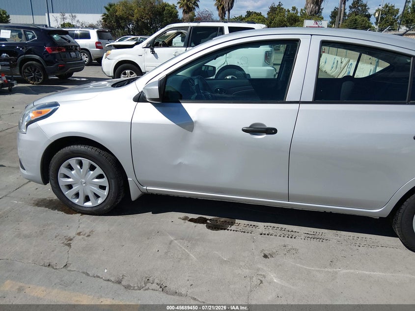 2017 Nissan Versa 1.6 S+ VIN: 3N1CN7AP7HL888461 Lot: 45689450