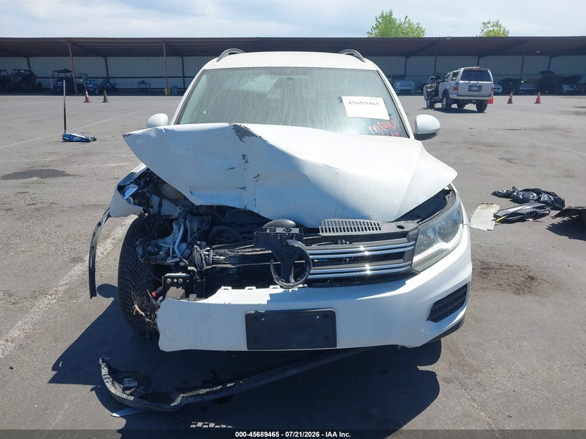 2015 Volkswagen Tiguan S VIN: WVGBV7AX5FW517990 Lot: 45689465