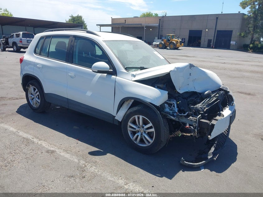 2015 Volkswagen Tiguan S VIN: WVGBV7AX5FW517990 Lot: 45689465