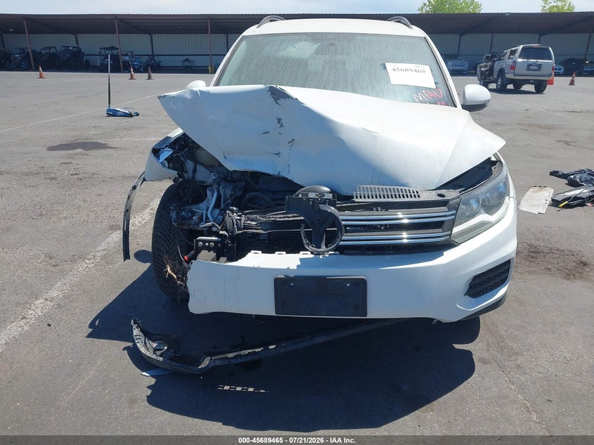 2015 Volkswagen Tiguan S VIN: WVGBV7AX5FW517990 Lot: 45689465