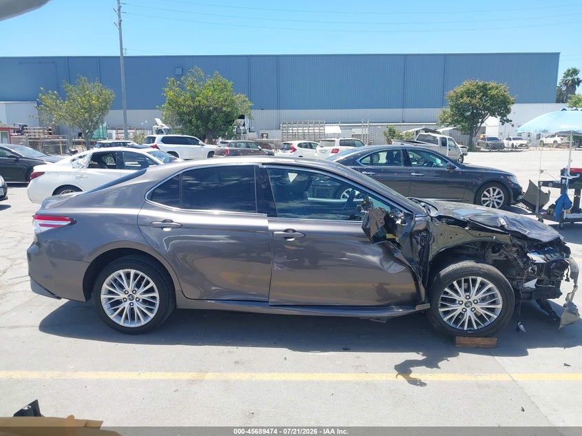 2018 Toyota Camry Hybrid Xle VIN: 4T1B21HK9JU003600 Lot: 45689474