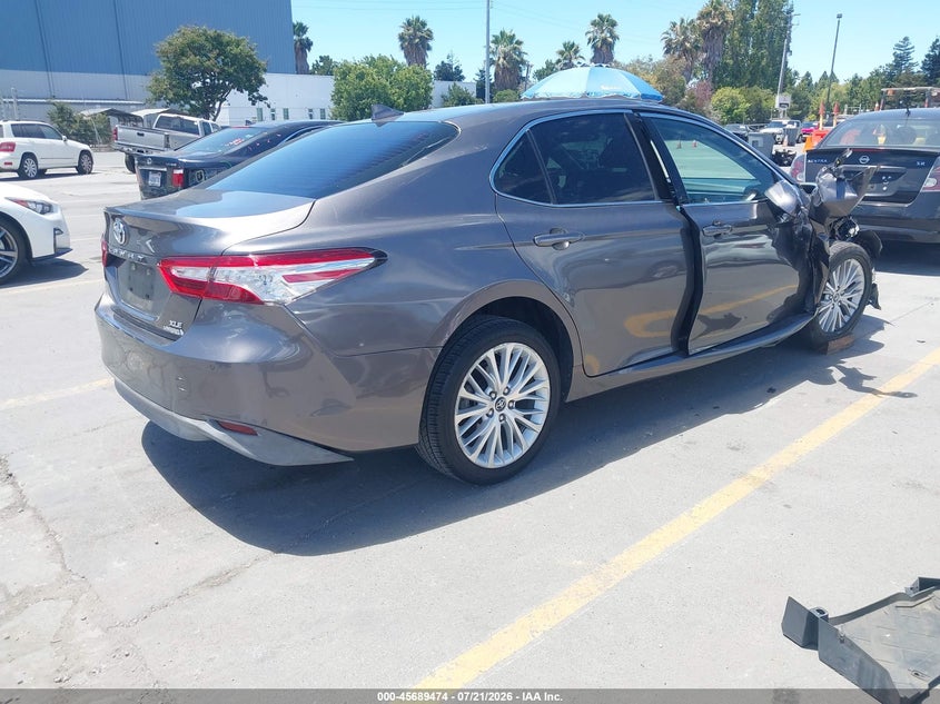 2018 Toyota Camry Hybrid Xle VIN: 4T1B21HK9JU003600 Lot: 45689474