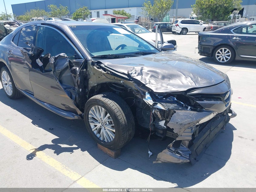 2018 Toyota Camry Hybrid Xle VIN: 4T1B21HK9JU003600 Lot: 45689474