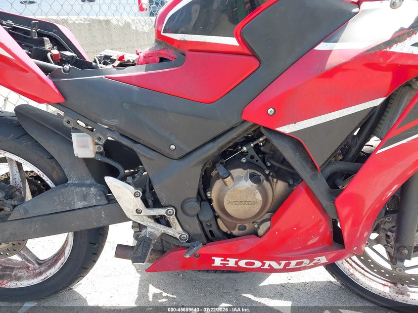 2018 HONDA CBR300 auction photo 8