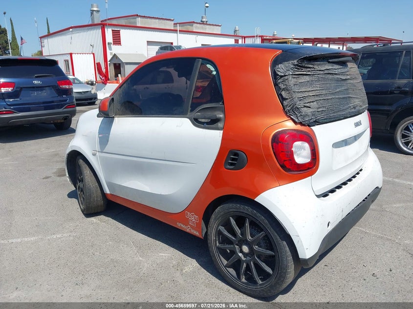 2016 SMART FORTWO auction photo 3
