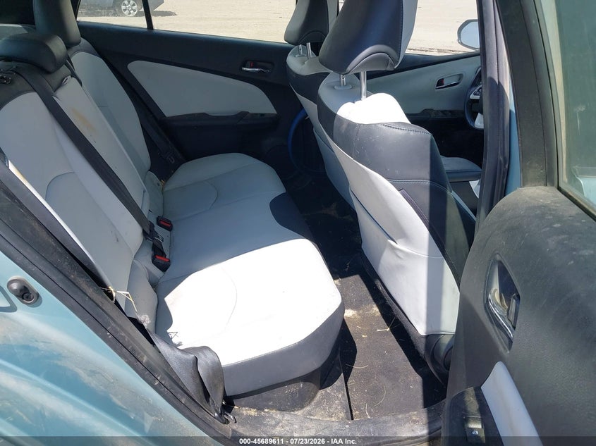 TOYOTA PRIUS - zdjęcie 8