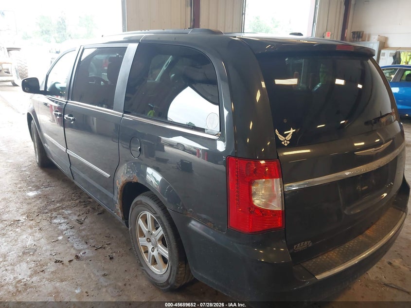 2012 CHRYSLER TOWN & COUNTRY auction photo 3